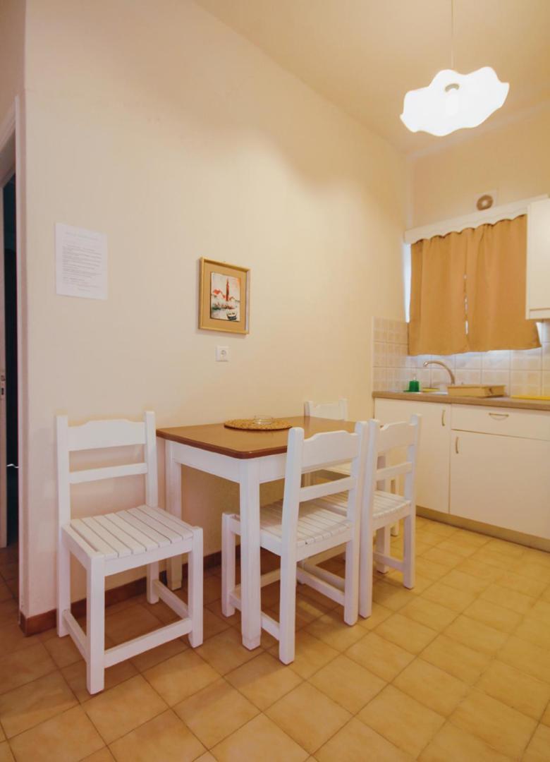Solea Aparthotel กอมเมนโน ภายนอก รูปภาพ